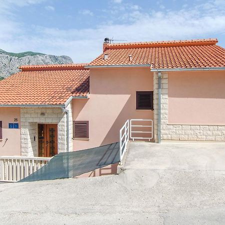 Apartments Zecic Omis Exterior photo