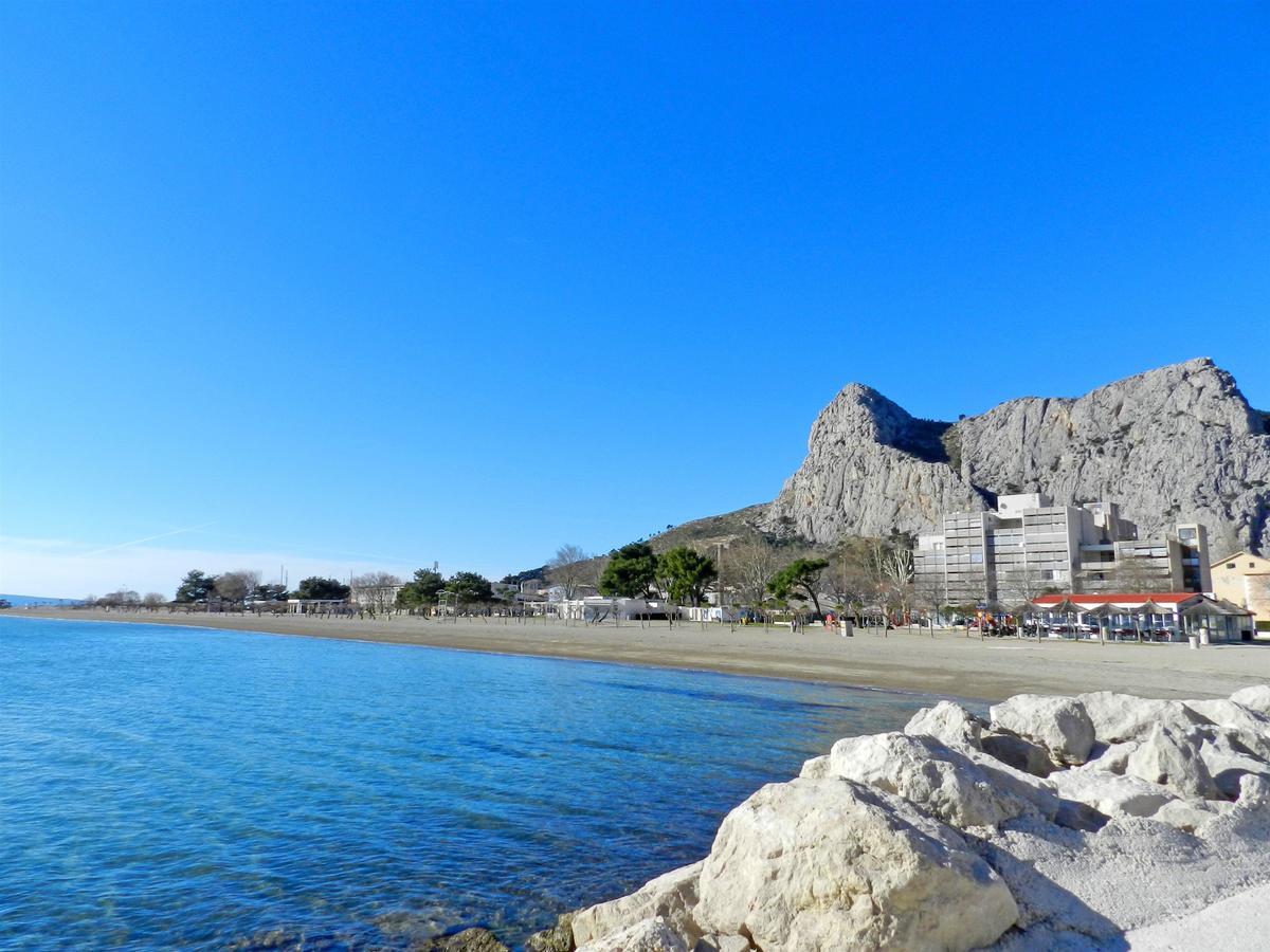 Apartments Zecic Omis Exterior photo